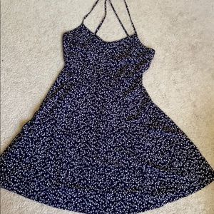 Gap flowy dress with cross straps